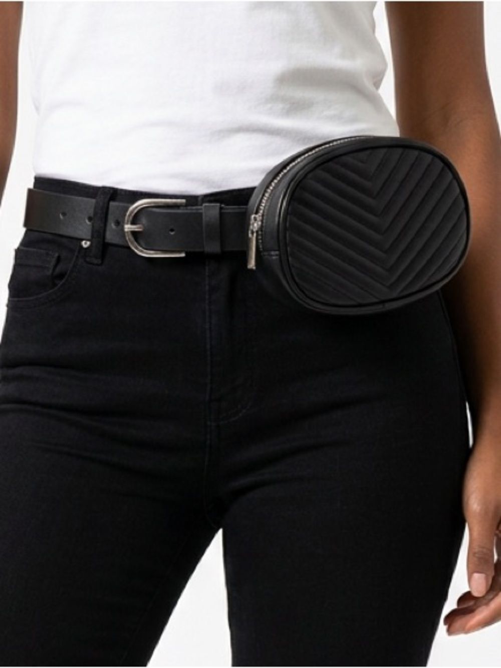 BELT BAG Black Chevron Quilted NWOT Crossbody